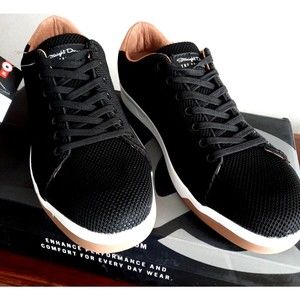 NWB Men's 10 Straight Down Golf The Wings Black Low top Sneaker MSRP $130